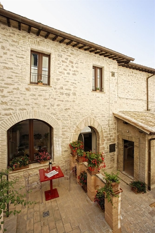 Imagen de los exteriores del Hotel Sorella Luna. Foto 11