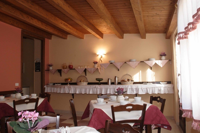 Imagen del bar/restaurante del Hotel Sorella Luna Siracusa. Foto 4