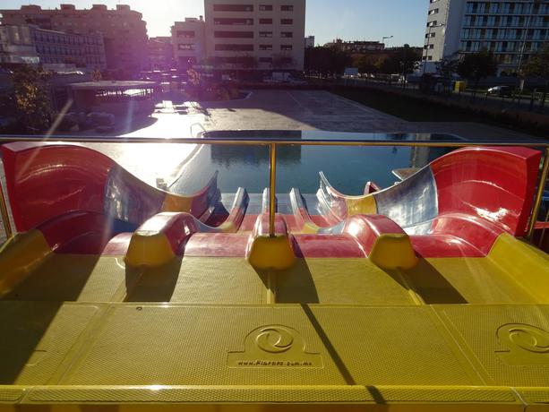 Imagen de la piscina del Hotel Sorra Daurada Splash. Foto 15