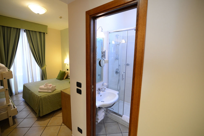 Imagen de la habitación del Hotel Sorrento City. Foto 8