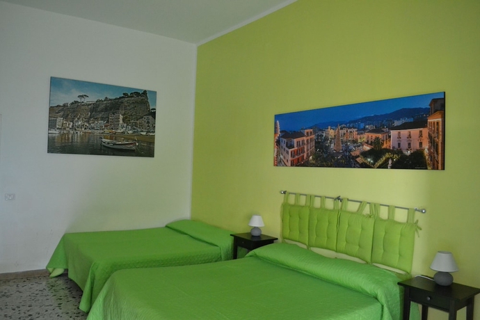Imagen de la habitación del Hotel Sorrento Experience. Foto 6