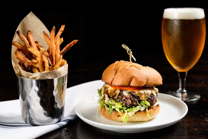 Imagen del bar/restaurante del Hotel Sorrento. Foto 3