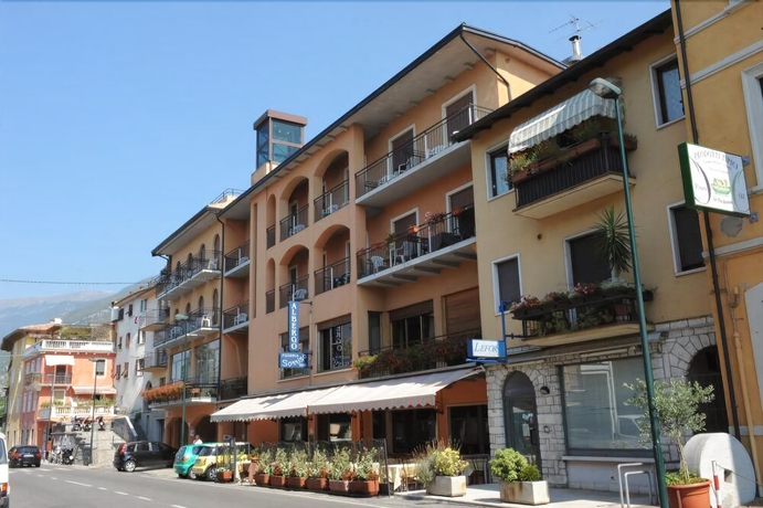 Imagen general del Hotel Sorriso, Brenzone . Foto 1
