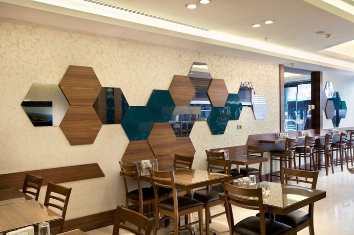 Imagen del bar/restaurante del Hotel Sorriso, Estambul. Foto 3