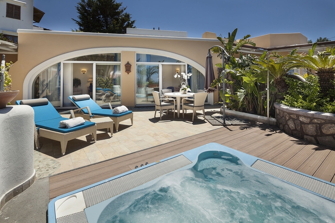 Imagen de los exteriores del Hotel Sorriso Thermae Resort and Spa. Foto 6