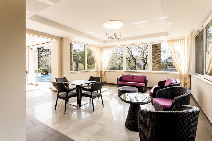 Imagen de los interiores del Hotel Sorriso, Toscolano-Maderno. Foto 14