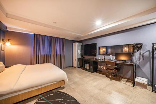 Imagen de la habitación del Hotel 호텔 소설스미스( Soseol Smith). Foto 19