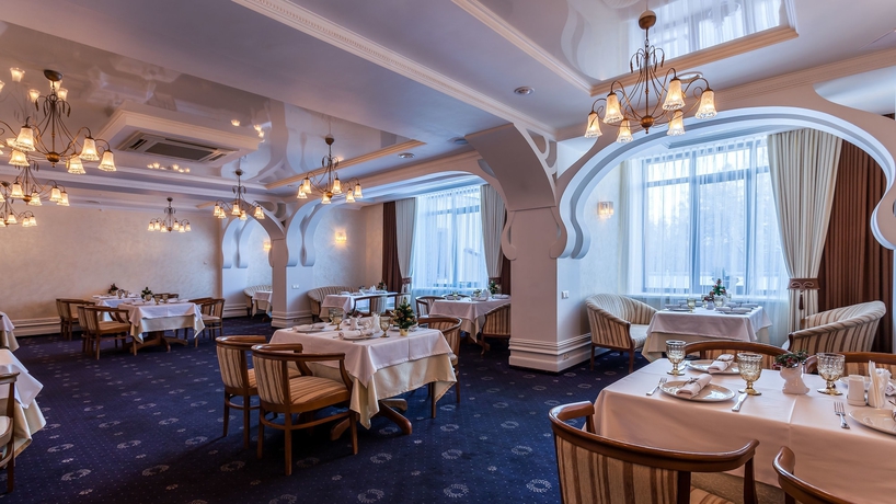 Imagen del bar/restaurante del Hotel Sosnovy Bor Park-hotel. Foto 4