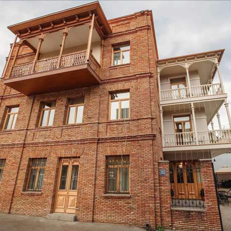 Imagen general del Hotel Sota Metekhi. Foto 1