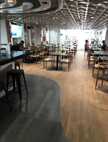 Imagen del bar/restaurante del Hotel Sotelo. Foto 11