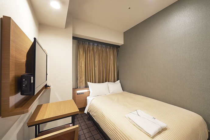 Imagen de la habitación del Hotel Sotetsu Fresa Inn Kobe Sannomiya. Foto 2