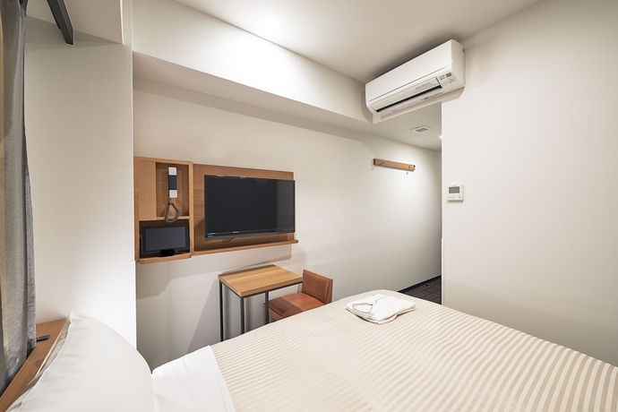 Imagen de la habitación del Hotel Sotetsu Fresa Inn Kobe Sannomiya. Foto 9
