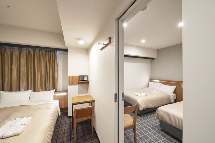 Imagen de la habitación del Hotel Sotetsu Fresa Inn Kobe Sannomiya. Foto 12