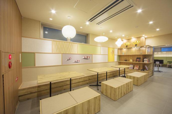 Imagen del bar/restaurante del Hotel Sotetsu Fresa Inn Kyoto Shijokarasuma. Foto 3