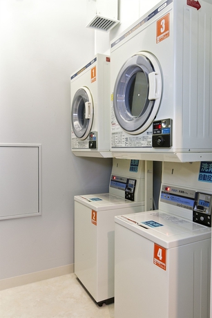 Imagen de los interiores del Hotel Sotetsu Fresa Inn Tokyo Toyocho. Foto 13