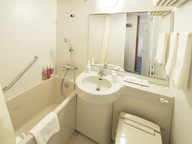 Imagen de la habitación del Hotel Sotetsu Fresa Inn Ueno Okachimachi. Foto 9