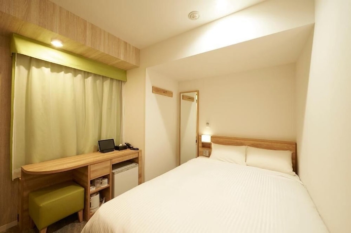 Imagen de la habitación del Hotel Sotetsu Fresa Inn Ueno Okachimachi. Foto 13