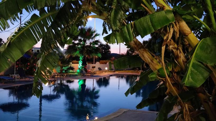 Imagen de la piscina del Hotel Sotirakis. Foto 17