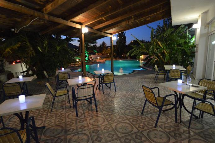 Imagen del bar/restaurante del Hotel Sotirakis. Foto 3