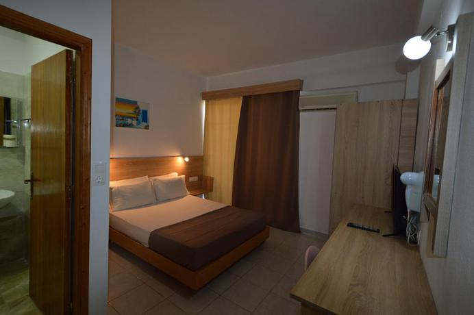 Imagen de la habitación del Hotel Sotirakis. Foto 13