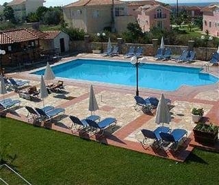 Imagen de la piscina del Hotel Sotiris Apartments. Foto 9
