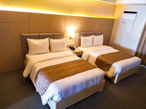 Imagen de la habitación del Hotel Sotogrande Neopolitan. Foto 7