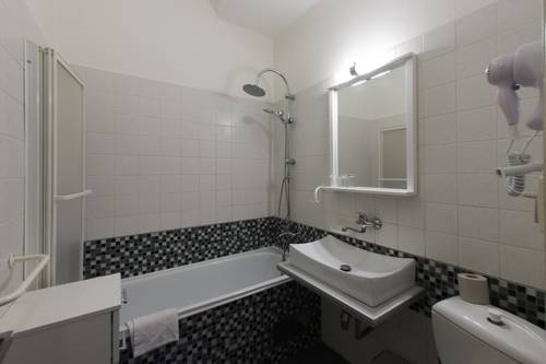 Imagen de la habitación del Hotel Soudek. Foto 15