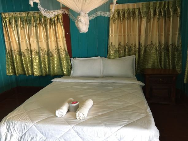 Imagen de la habitación del Hotel Souk San Sun Set Bungalow. Foto 6