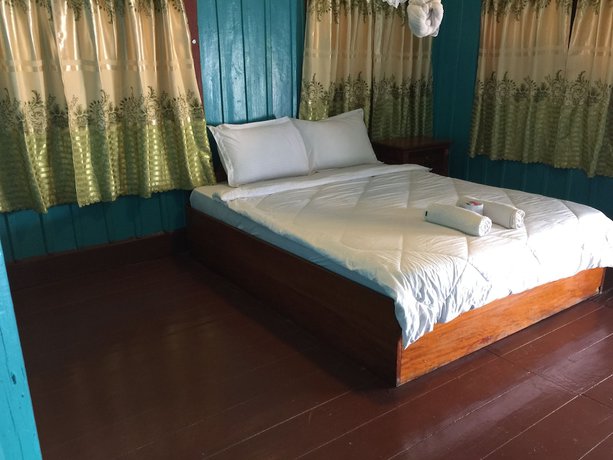 Imagen de la habitación del Hotel Souk San Sun Set Bungalow. Foto 19