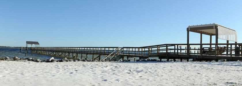 Imagen general del Hotel Soundside Holiday Beach Resort. Foto 1