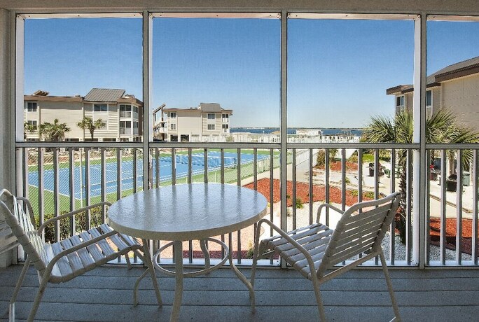 Imagen general del Hotel Soundside Holiday Beach Resort. Foto 11
