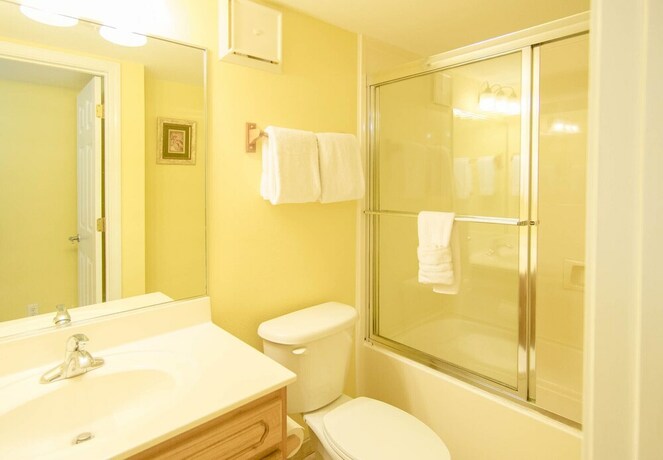 Imagen general del Hotel Soundside Holiday Beach Resort. Foto 17