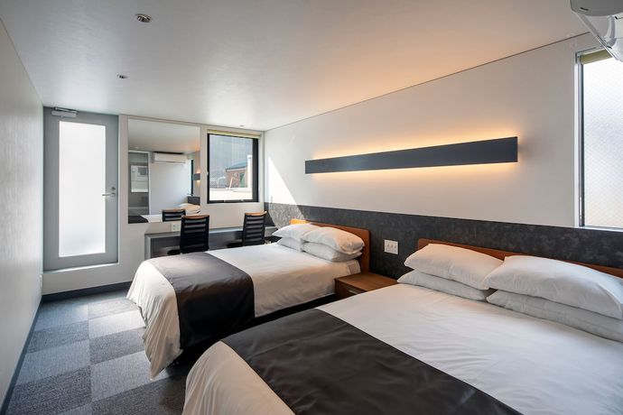 Imagen de la habitación del Hotel Sousekian. Foto 4