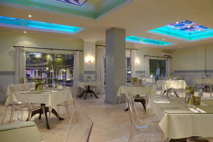 Imagen del bar/restaurante del Hotel South Beach By Ocean Hotels. Foto 3