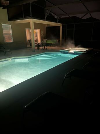 Imagen general del Hotel South Facing Pool, Near Disney, 5 Bed Luxury. Foto 12