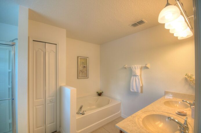 Imagen general del Hotel South Facing Pool, Near Disney, 5 Bed Luxury. Foto 15