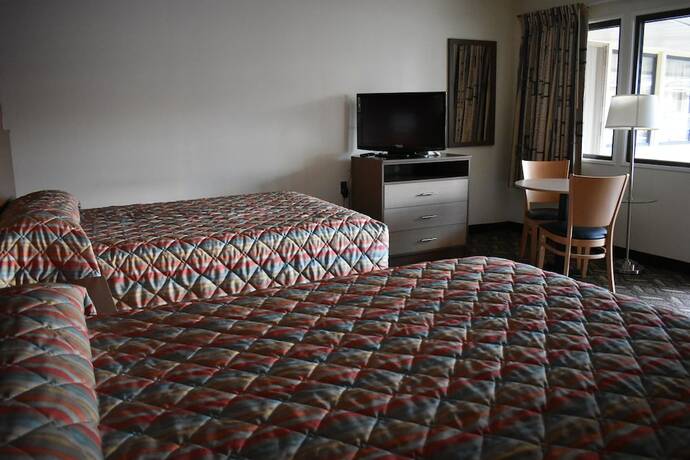 Imagen de la habitación del Hotel South Hills Motel. Foto 12