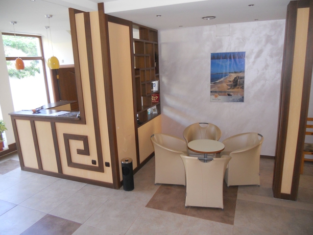 Imagen de los interiores del Hotel South Nights. Foto 16