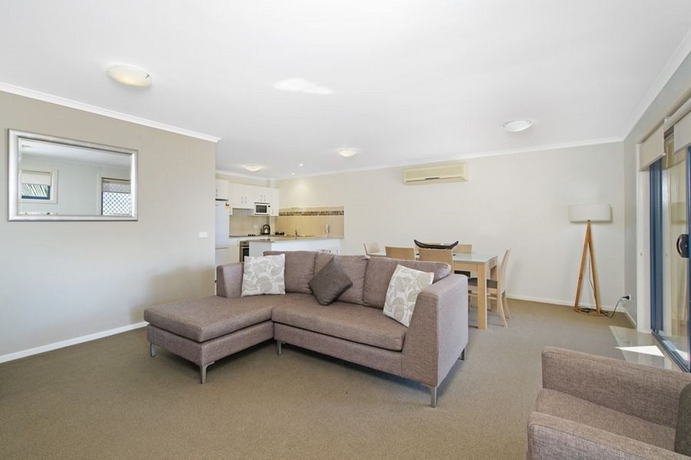 Imagen de la habitación del Hotel South Pacific Apartments Port Macquarie. Foto 13