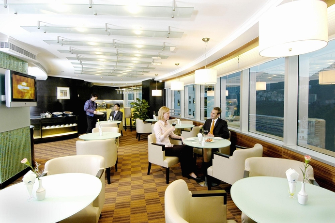 Imagen del bar/restaurante del Hotel South Pacific. Foto 3