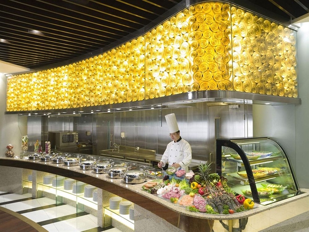 Imagen del bar/restaurante del Hotel South Pacific. Foto 4