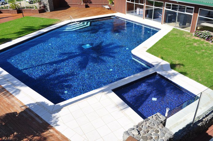 Imagen de la piscina del Hotel South Pacific Resort. Foto 20