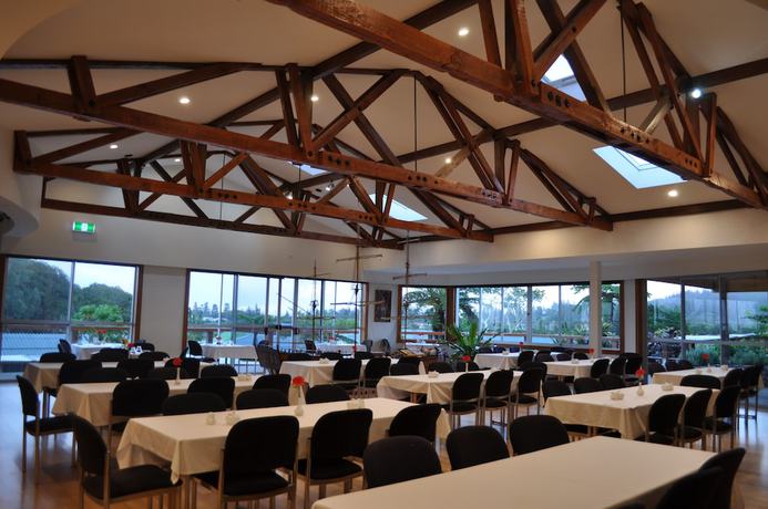 Imagen del bar/restaurante del Hotel South Pacific Resort. Foto 3