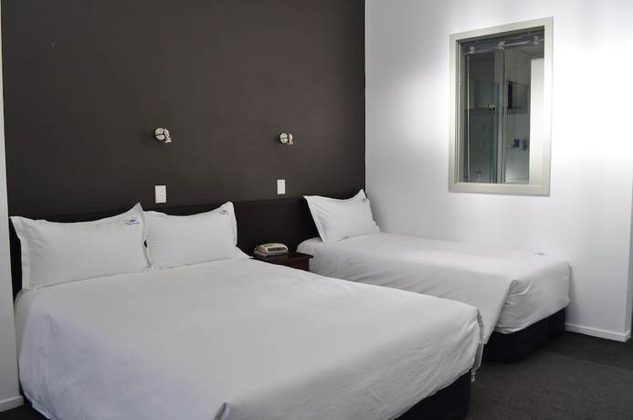 Imagen de la habitación del Hotel South Pacific Resort. Foto 11