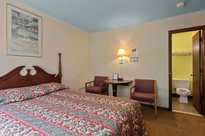 Imagen de la habitación del Hotel South Side Inn - Burlington. Foto 18