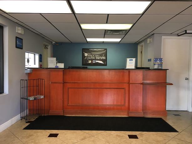 Imagen de los interiores del Hotel South Tampa and Suites. Foto 20