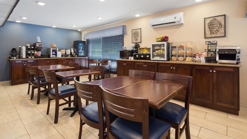 Imagen del bar/restaurante del Hotel South West Mermaid Inn. Foto 3