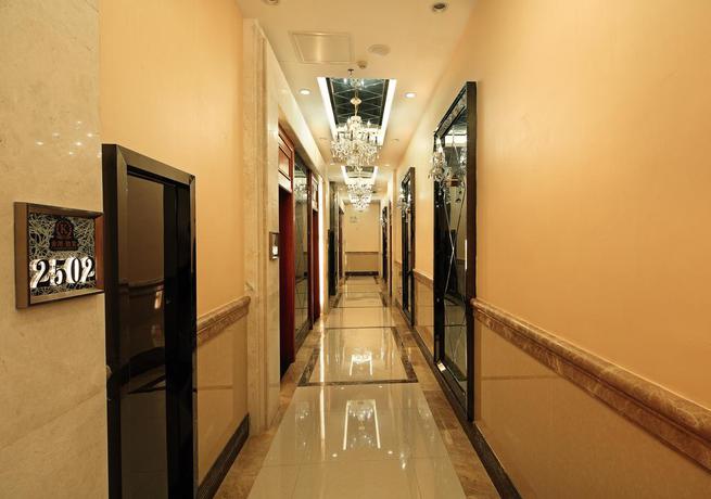 Imagen de los interiores del Hotel South and North International. Foto 14