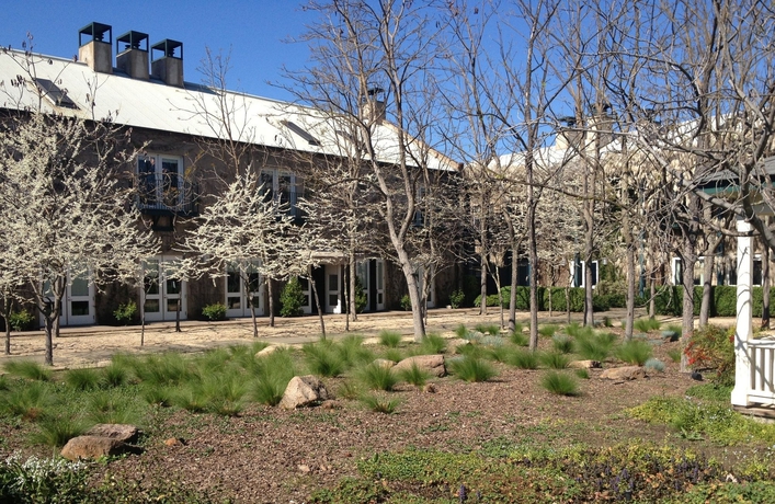 Imagen de los exteriores del Hotel Southbridge Napa Valley. Foto 7