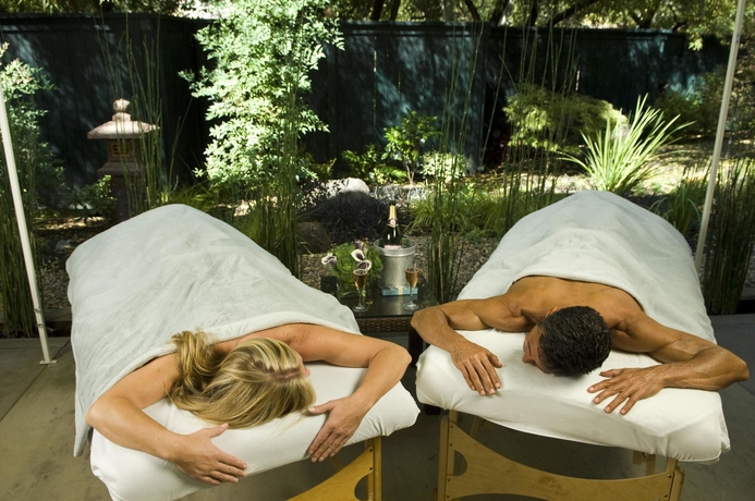 Imagen de los interiores del Hotel Southbridge Napa Valley. Foto 12